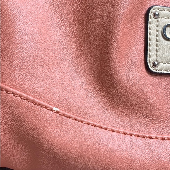 pink GUESS purse - Picture 5 of 6